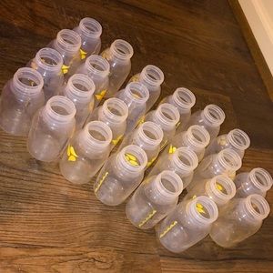 Medela Pumping Bottles